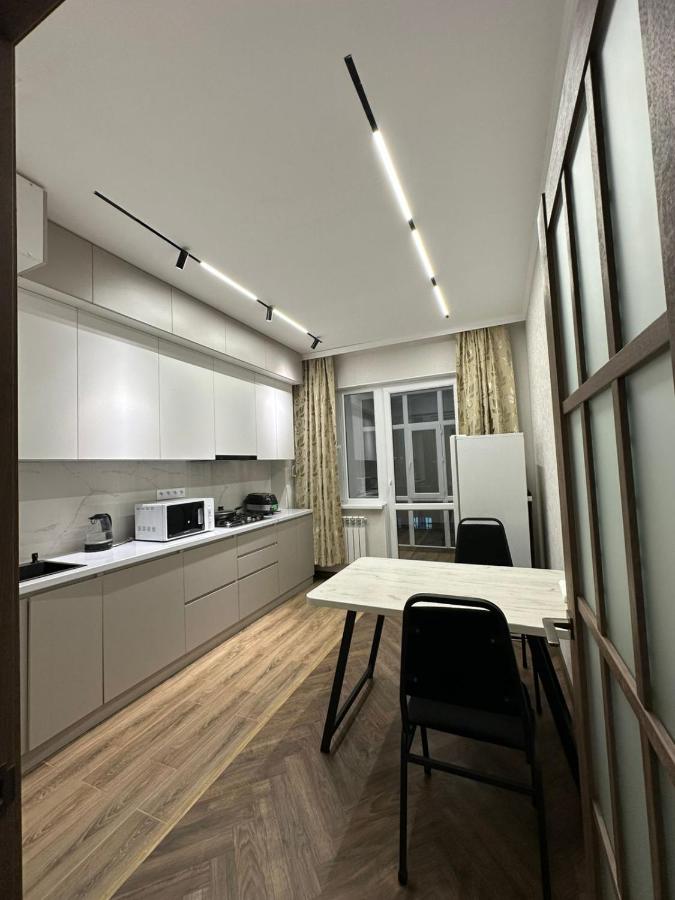 1 комнатная квартира в центре Конаева - B&B Kapchagay