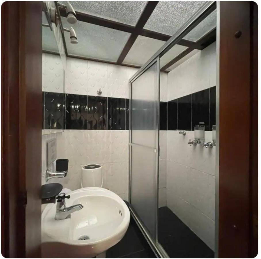 Tweepersoonskamer met 2 Tweepersoonsbedden