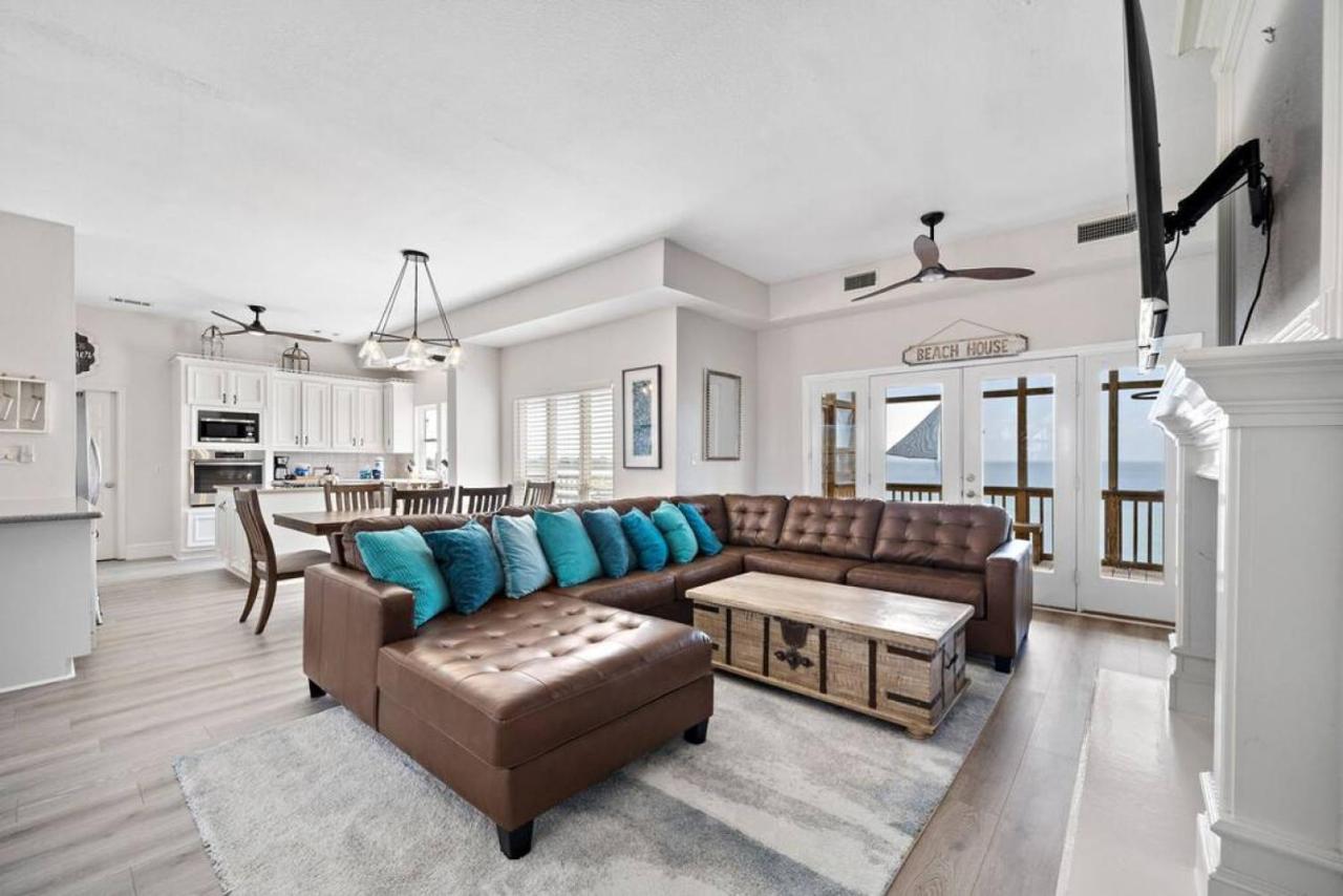 Jaw-dropping bayfront home with panoramic water views, boat slip, and cowboy pool - Ferienwohnung Galveston