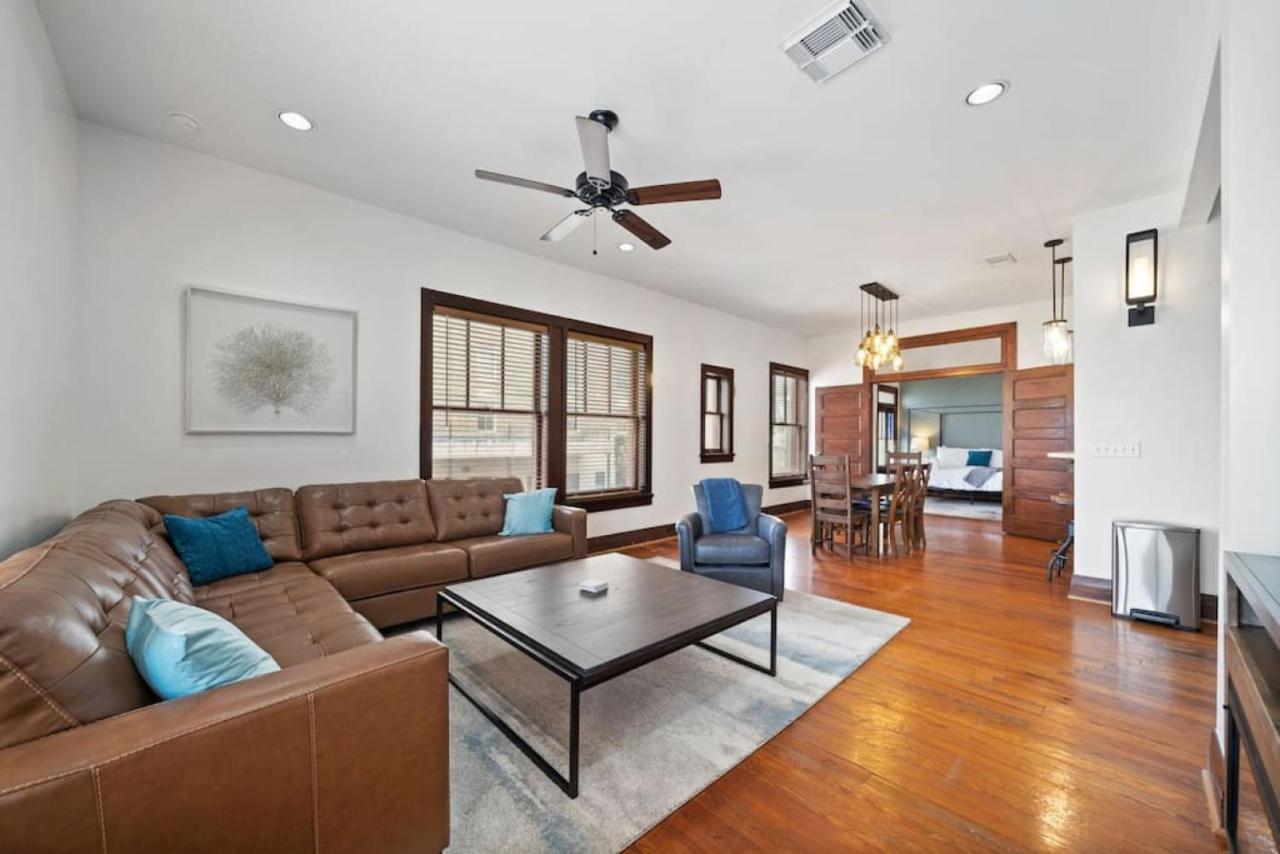 Charming loft near the historic strand in downtown - B&B Galveston