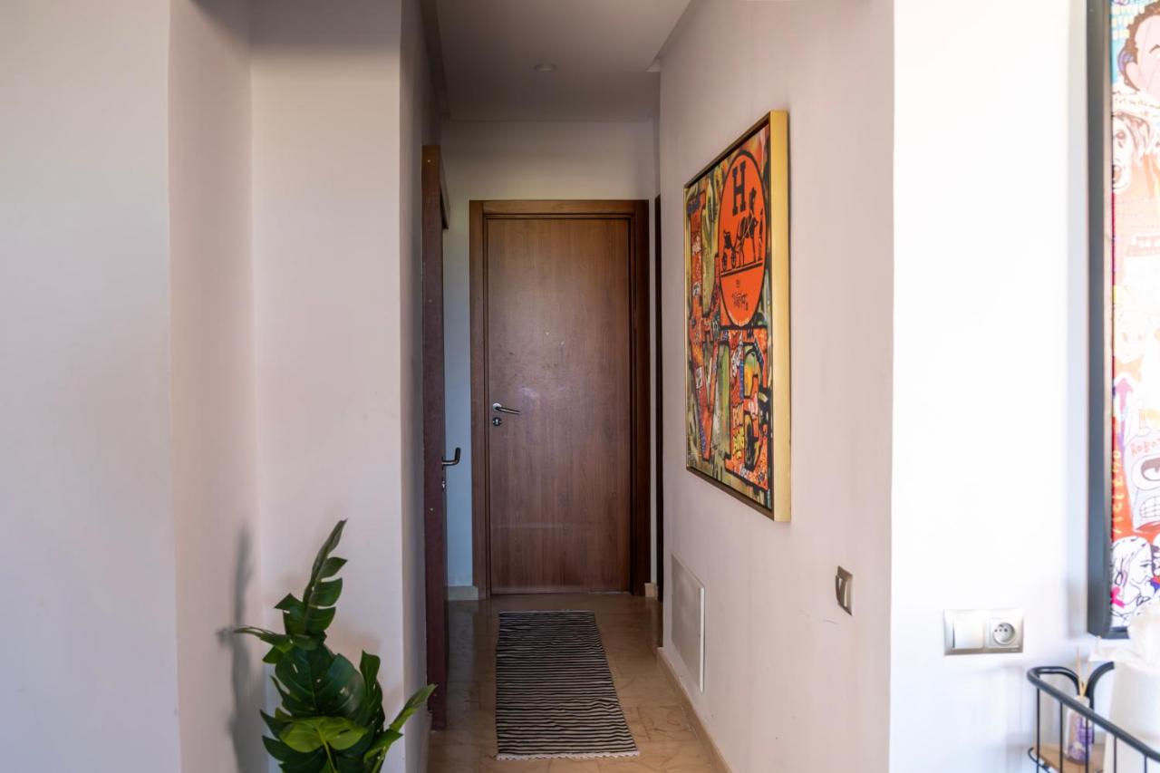 Prestigia, superbe appartement, vue sur golf, piscine et Atlas - B&B Marrakesh