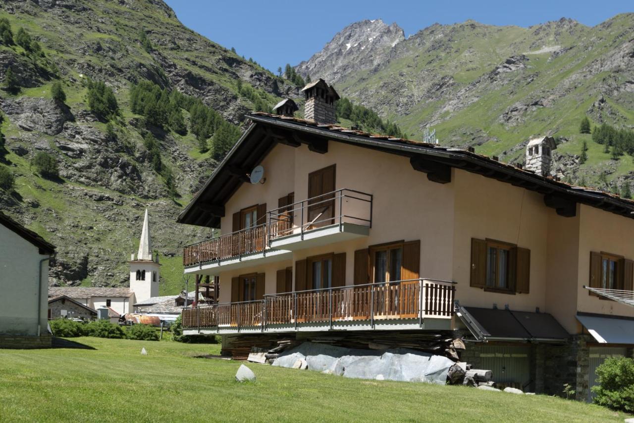 Case Gran Paradiso Rhemes Notre Dame Bruil - B&B Rhêmes-Notre-Dame