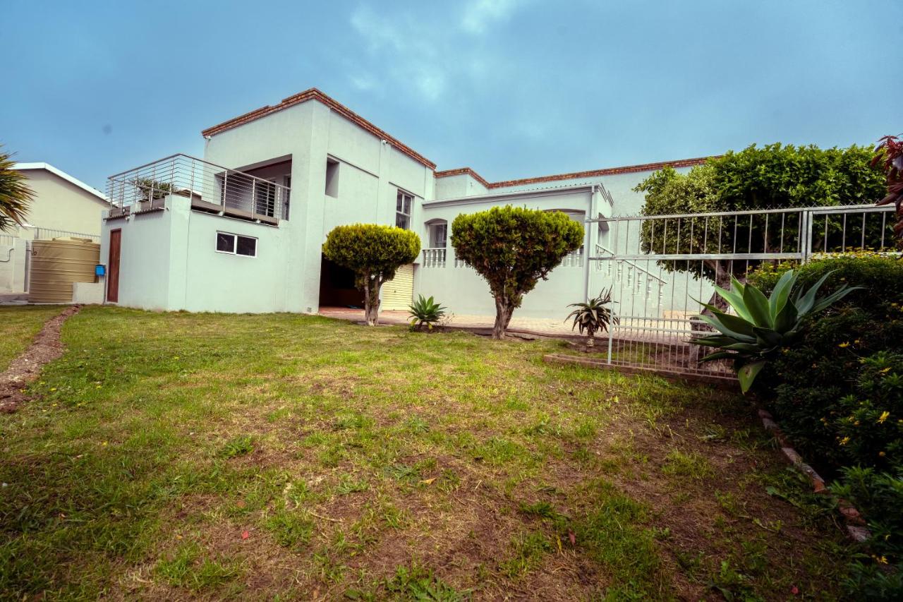 2 Stone's Throw - Bed and Breakfast Port Elizabeth