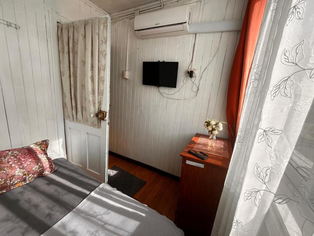 Chambre Simple avec Salle de Bains Commune