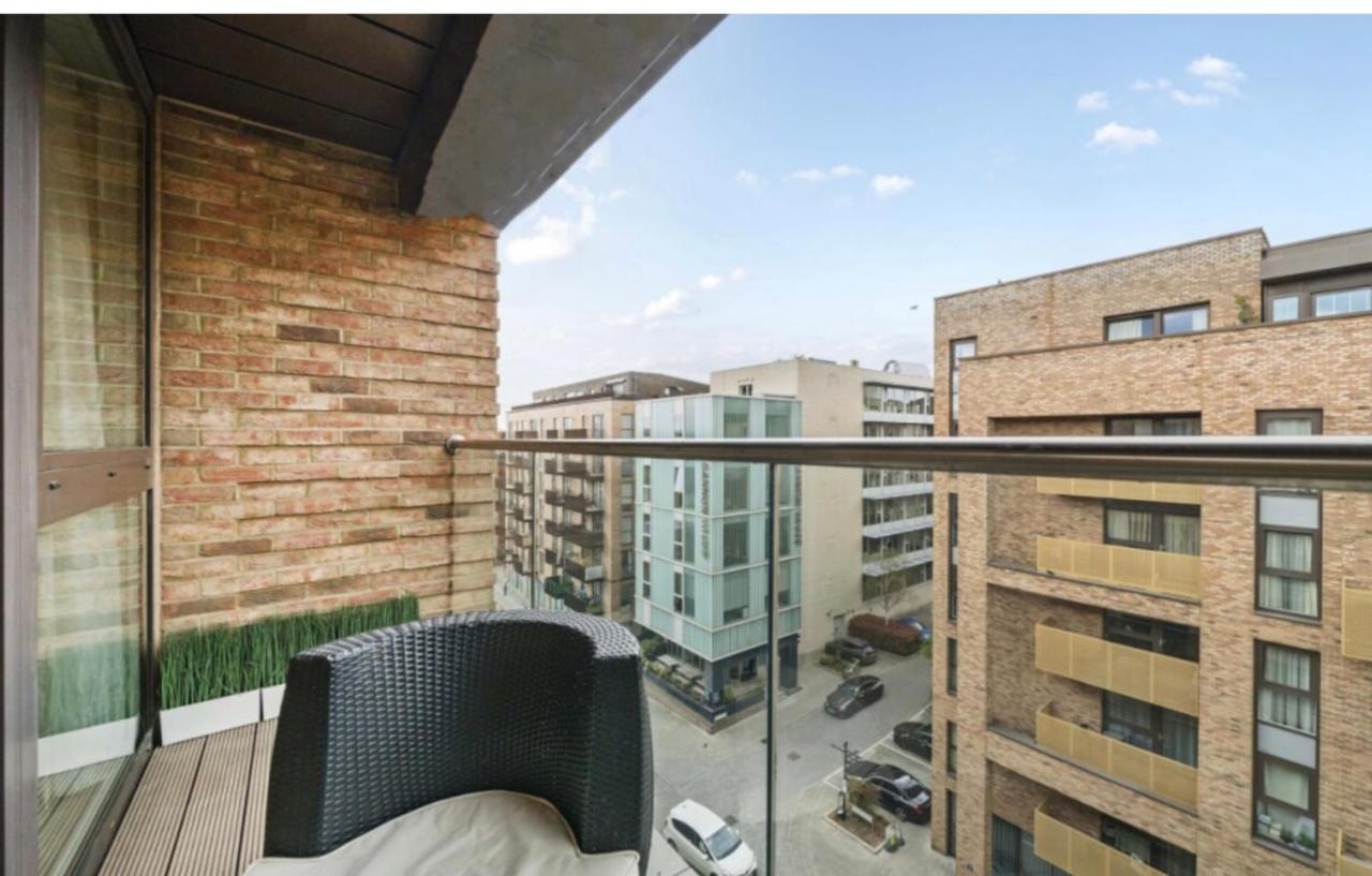 Penthouse near Central London & O2 - Ferienwohnung London