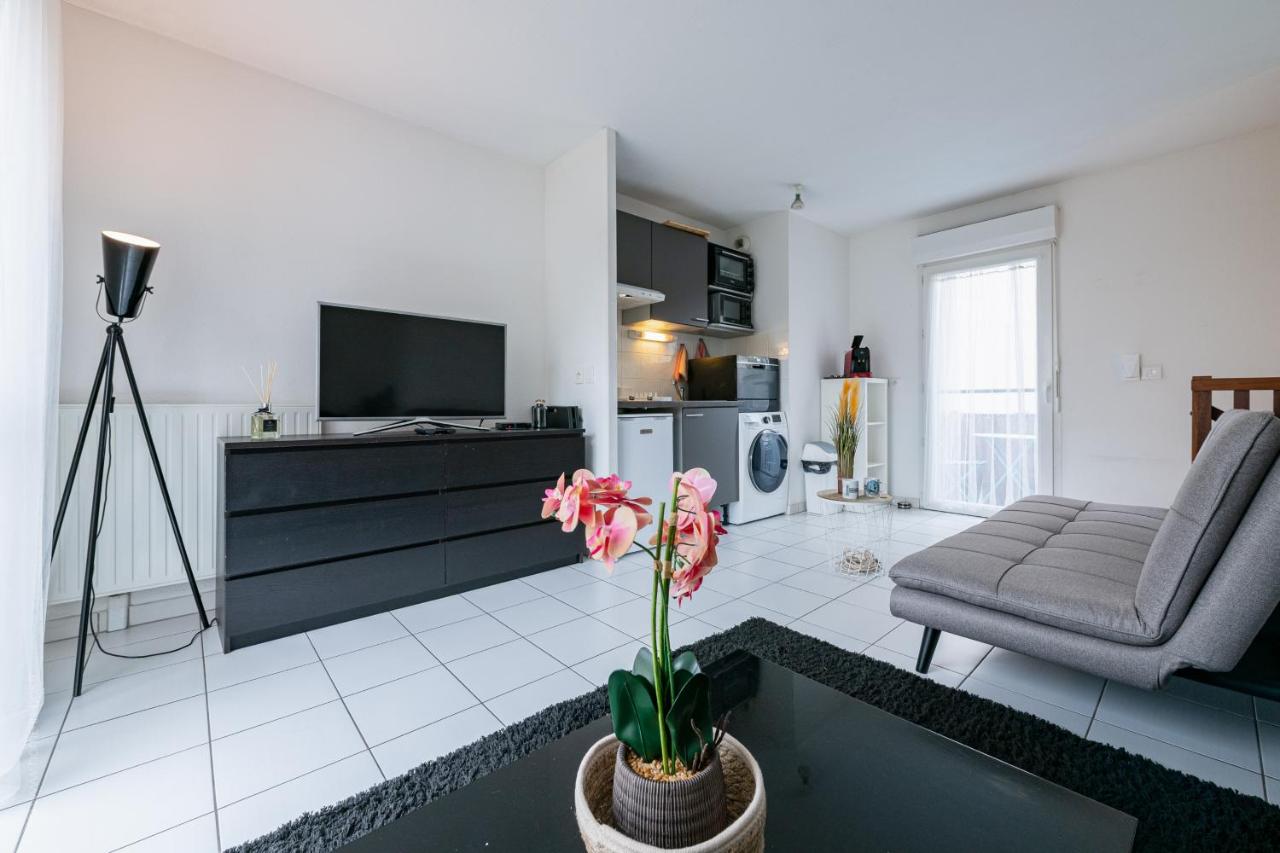 Duplex 4 personnes - tout équipé - Proche aéroport CDG - B&B Villepinte