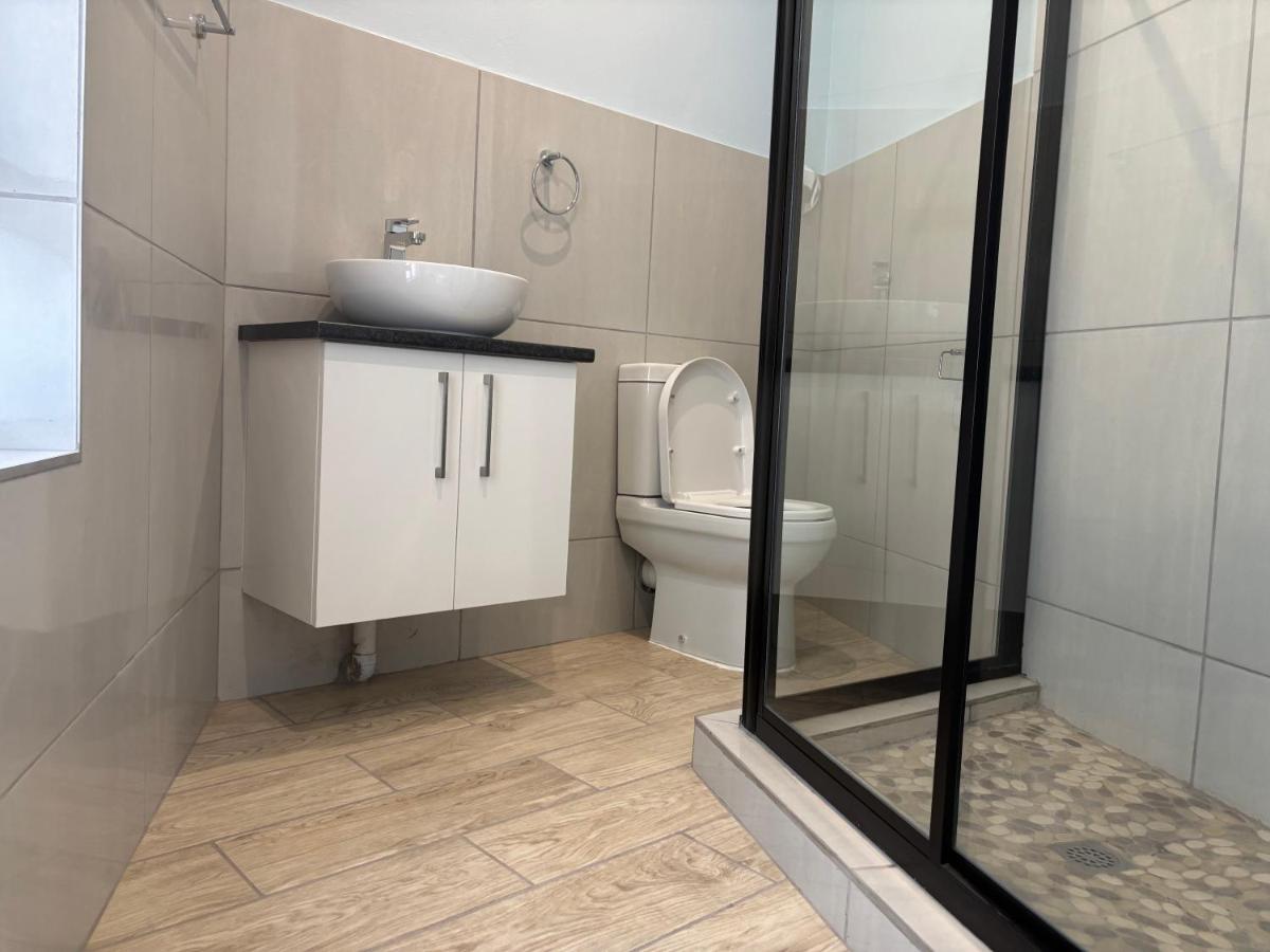 The Manzi Villa - Ferienwohnung Hartbeespoort