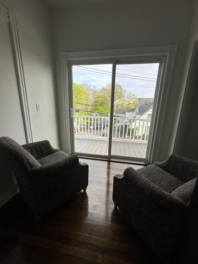 Spacious 3 Bedroom Near Train Station - Ferienwohnung Malden