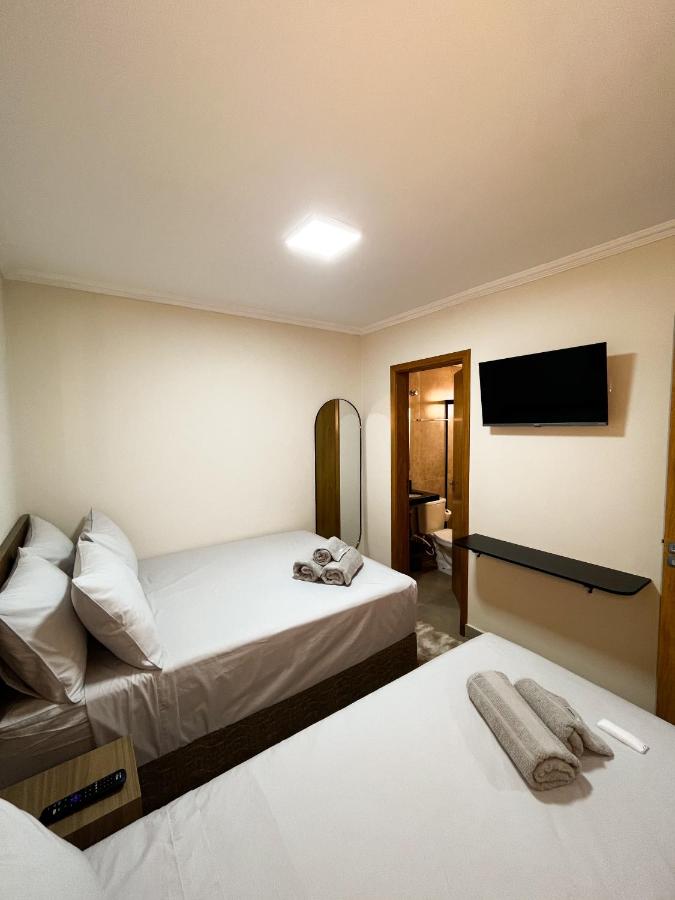 Apto - 1 Quarto Novo | Próx. Hospital Regional | Shopping | Climatizado | Estacionamento Gratis - Chambres d'hôtes Três Lagoas
