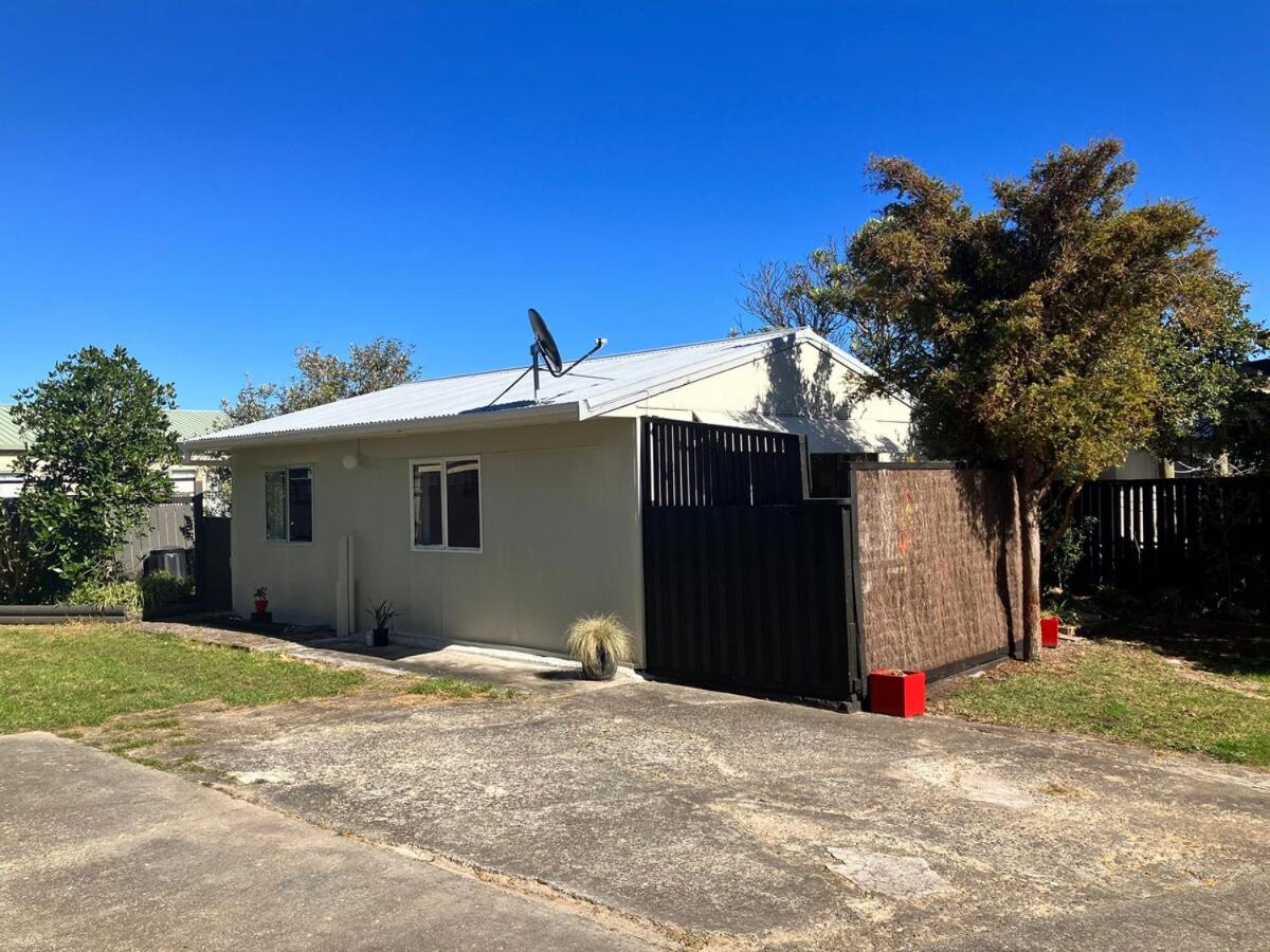 1 min walk to beach, tidy & comfortable - B&B Karikari Peninsula