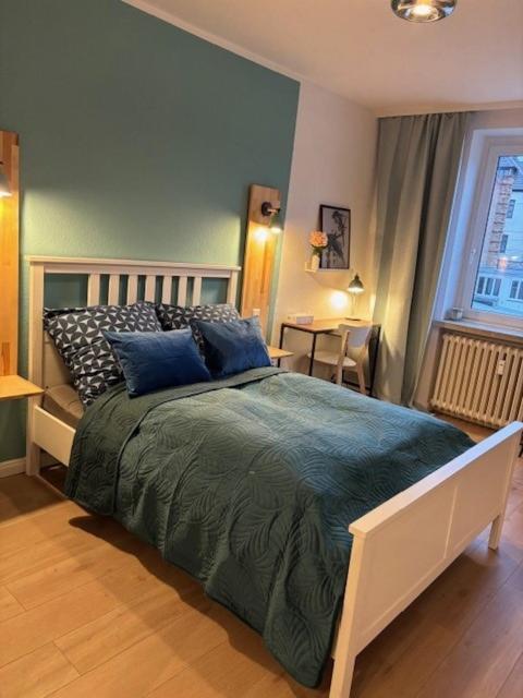 Aquamarine - Central and cozy - B&B Kassel