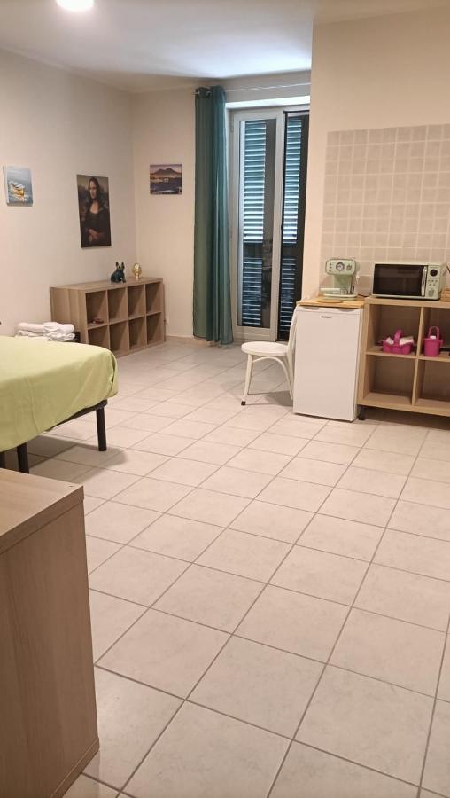 Großes Doppel-/Zweibettzimmer