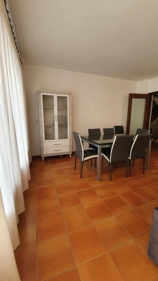 Apartament gran amb gran balco i pati interior - Chambres d'hôtes el Port de la Selva