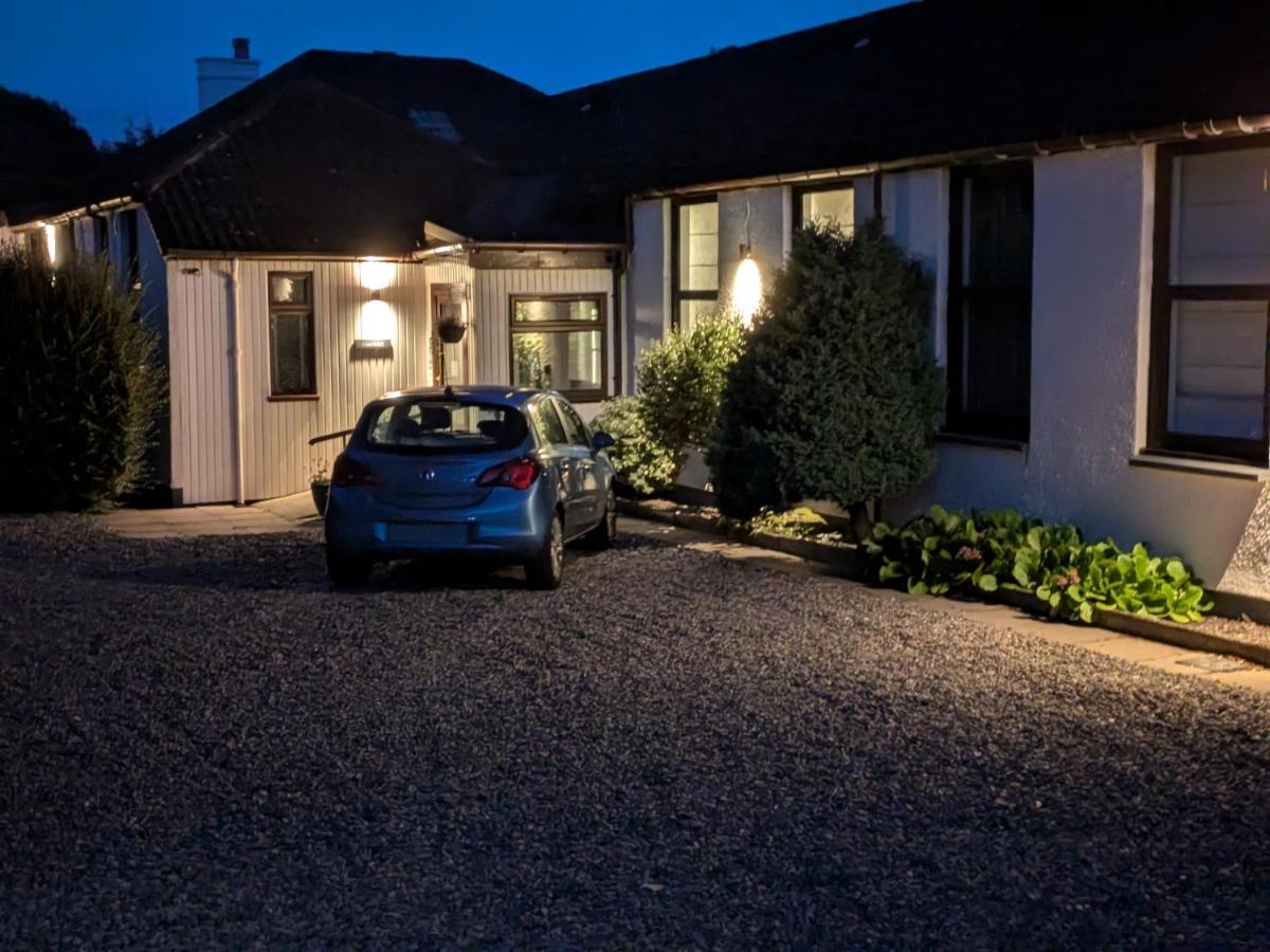 Redroofs by the Woods - Ferienwohnung Forfar