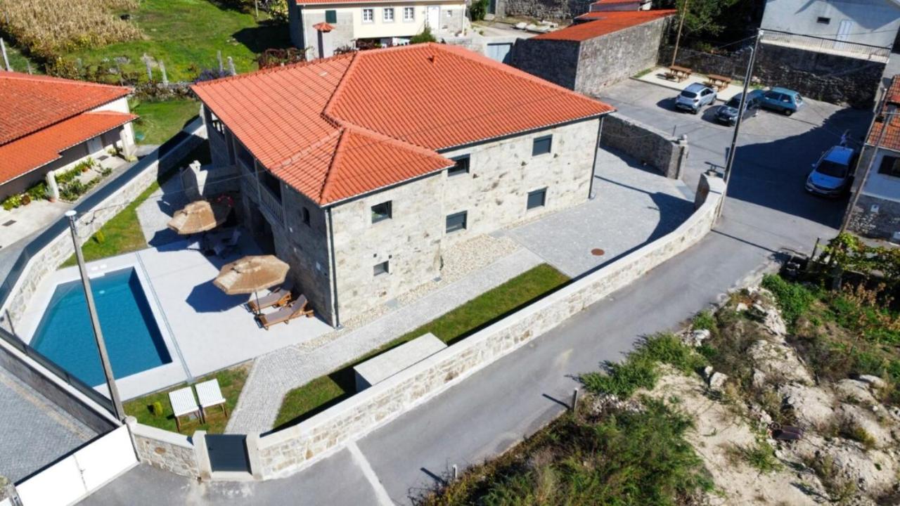 SOUTELO House - Bed and Breakfast Grovelas