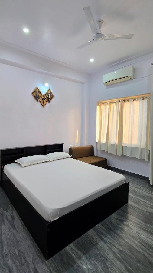 Two-Bedroom Deluxe Apartment with Garden View