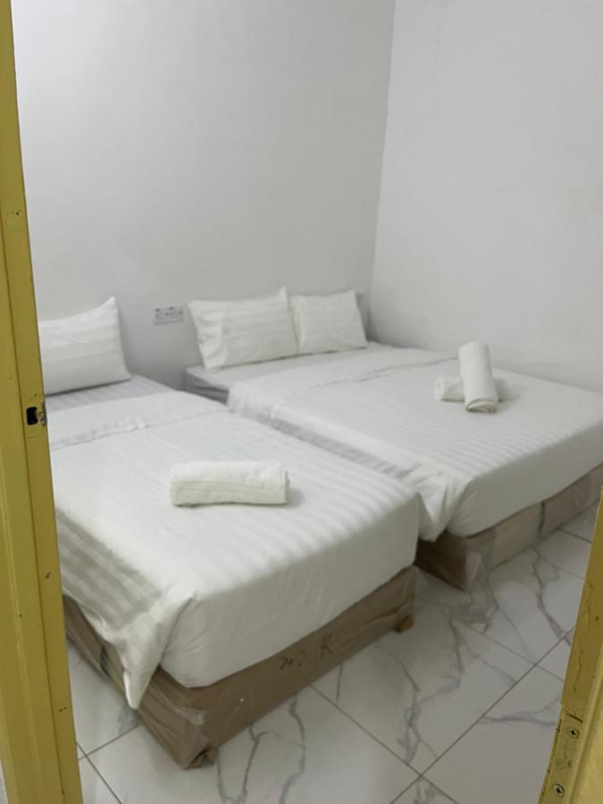 Chambre Triple avec Salle de Bains Privative