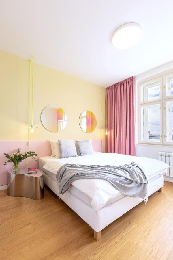 Newly reconstructed, cozy, centrally located - B&B Prague