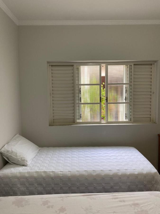 Dreibettzimmer mit Gemeinschaftsbad