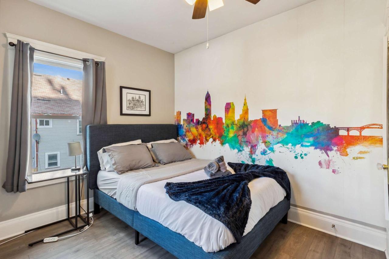 Stylish Lakewood Apartment - Free Parking & Wi-Fi - B&B Birds Nest