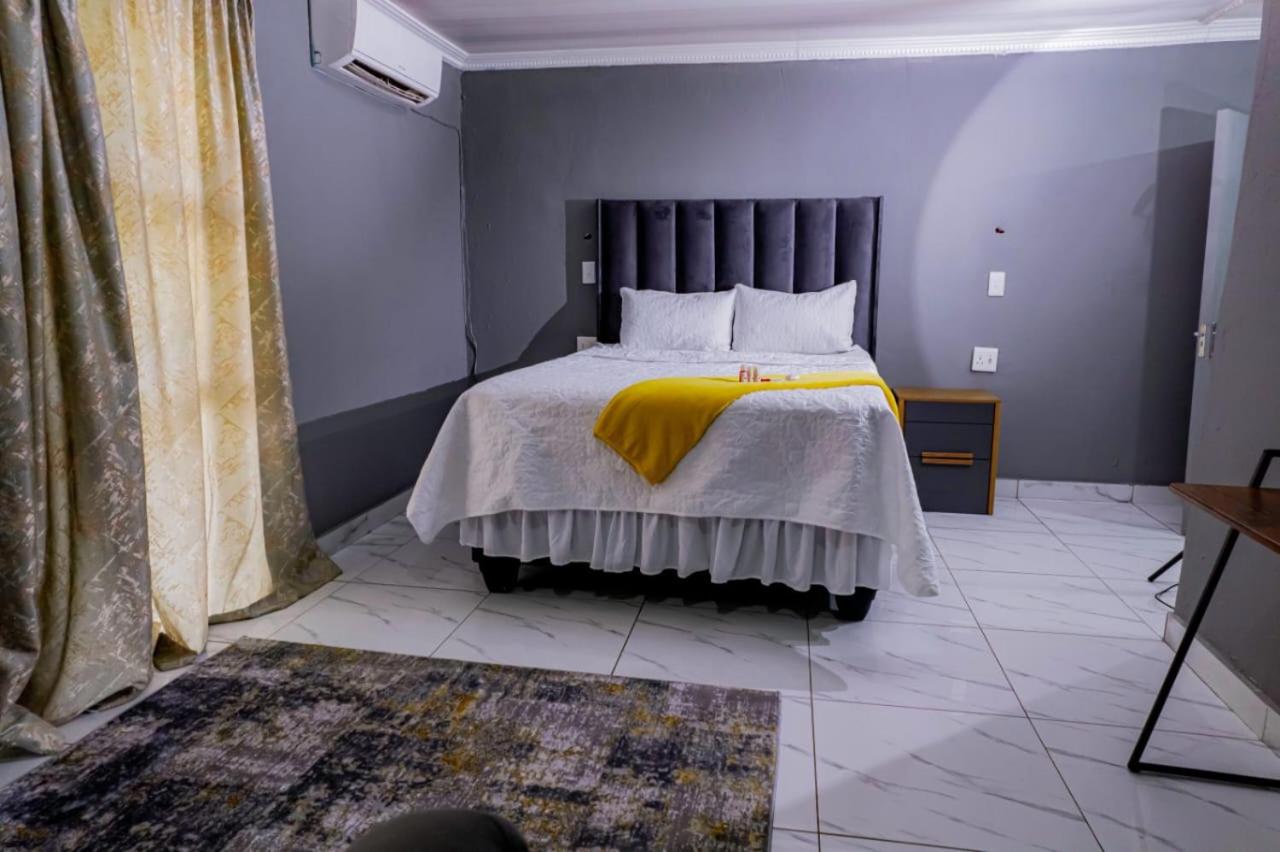 Precious Guest House - B&B Manamakgoteng