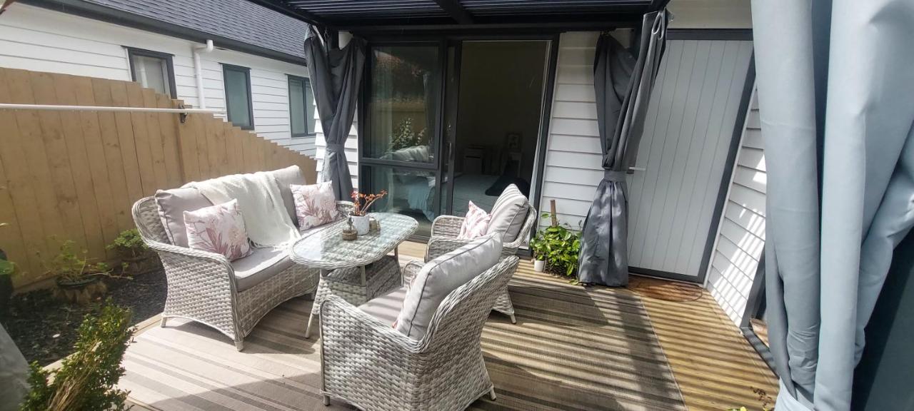 Nature Escape Near Orewa Beach - B&B Silverdale