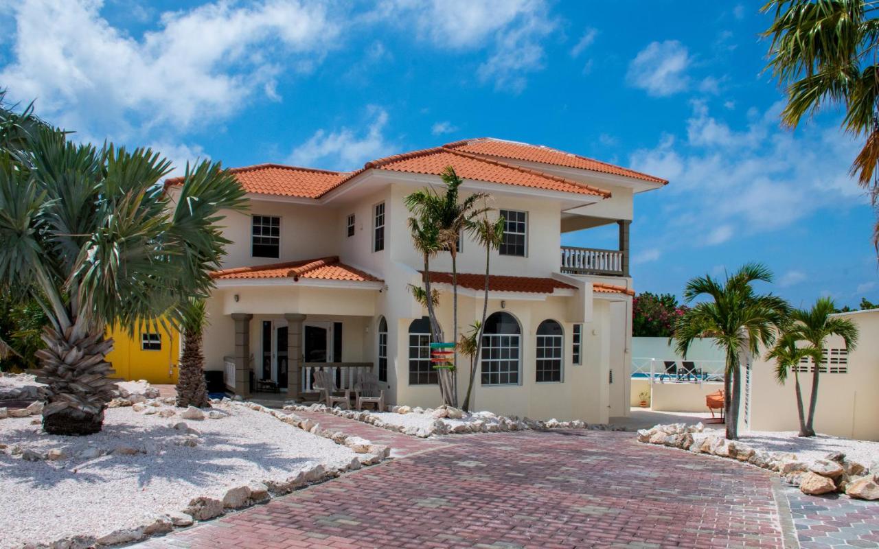 WaraWara Mini resort - Bed and Breakfast Jan Thiel