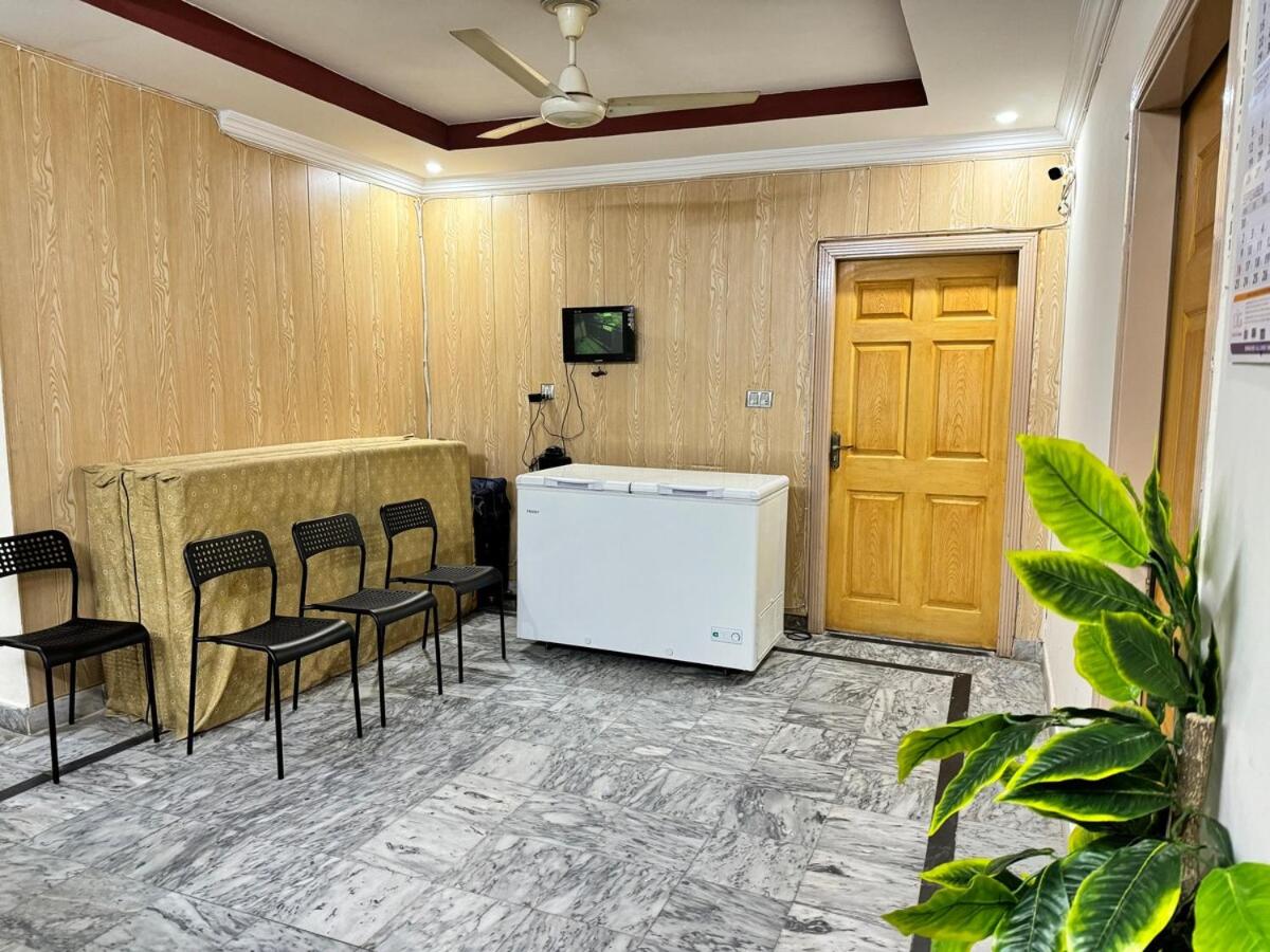 Fine Prime Lodge's - B&B Islamabad