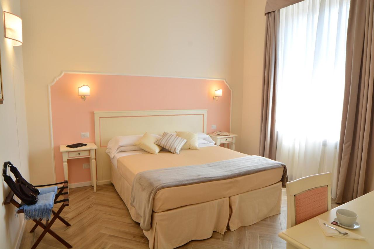 Chambre Double ou Lits Jumeaux