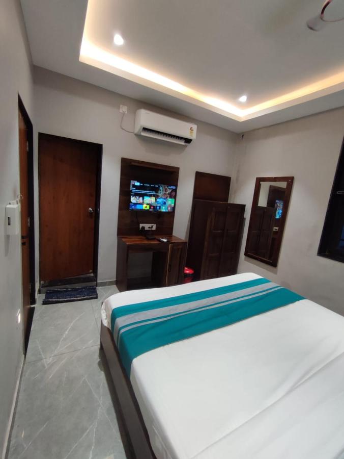 Hotel Baroda Rooms - Ferienwohnung Jāmb