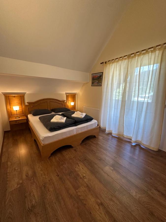 Two-Bedroom Apartment with Mountain View