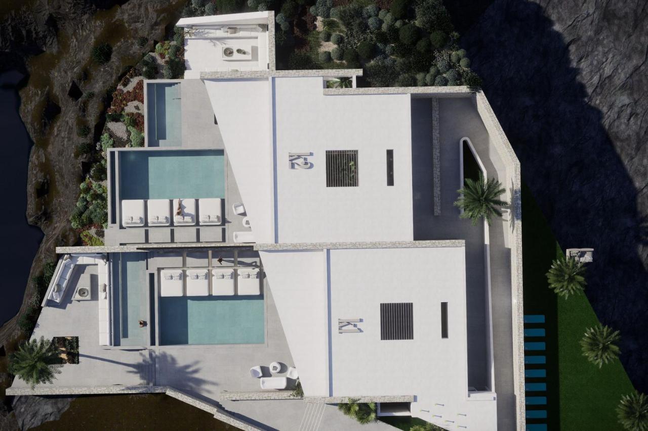 Monte Smith Villa Aether