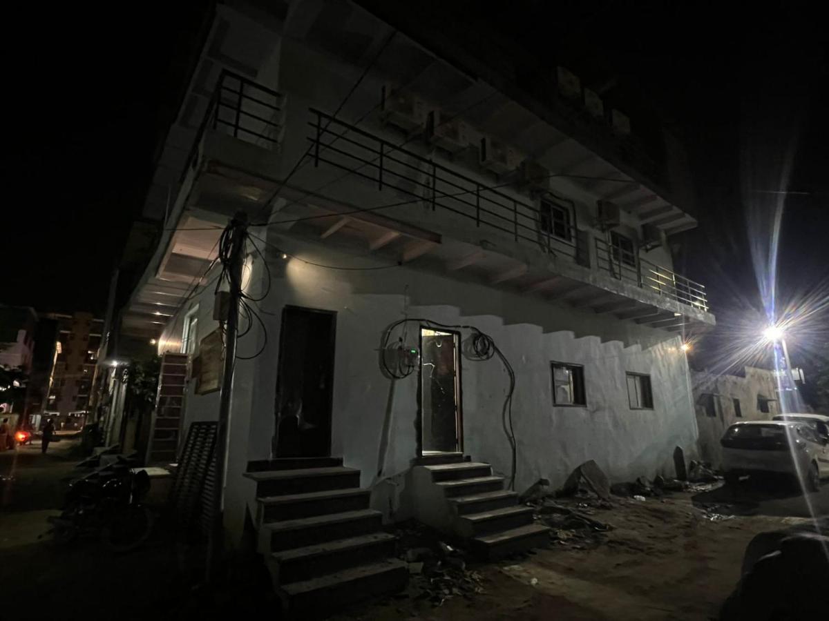 Maa Yashoda Devi Residency - B&B Vrindāvan