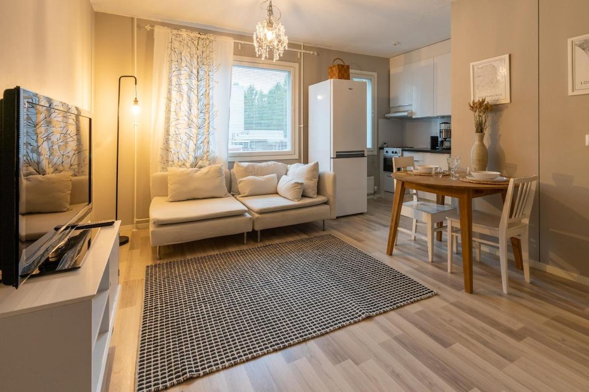 Viihtyisä huoneisto kaupungin keskustassa - Ferienwohnung Kajaani