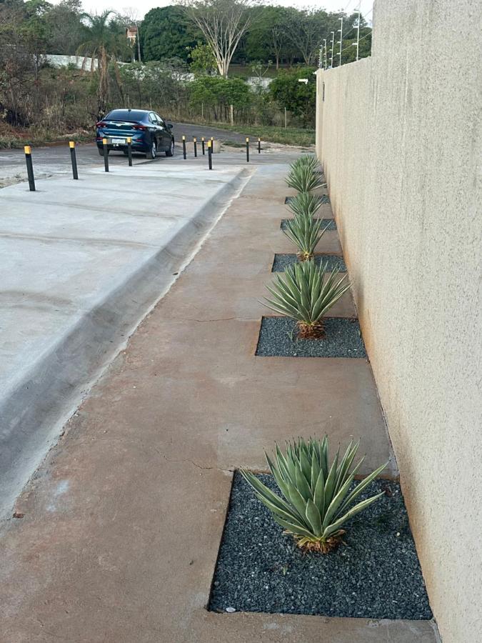 Casa à beira do Lago Corumbá, uma vista incrível - B&B Caldas Novas