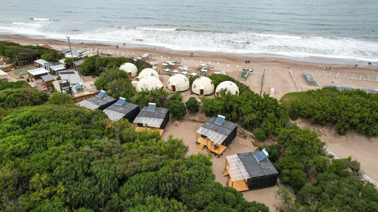 Domos Mare - Glamping frente al Mar - B&B Quequén