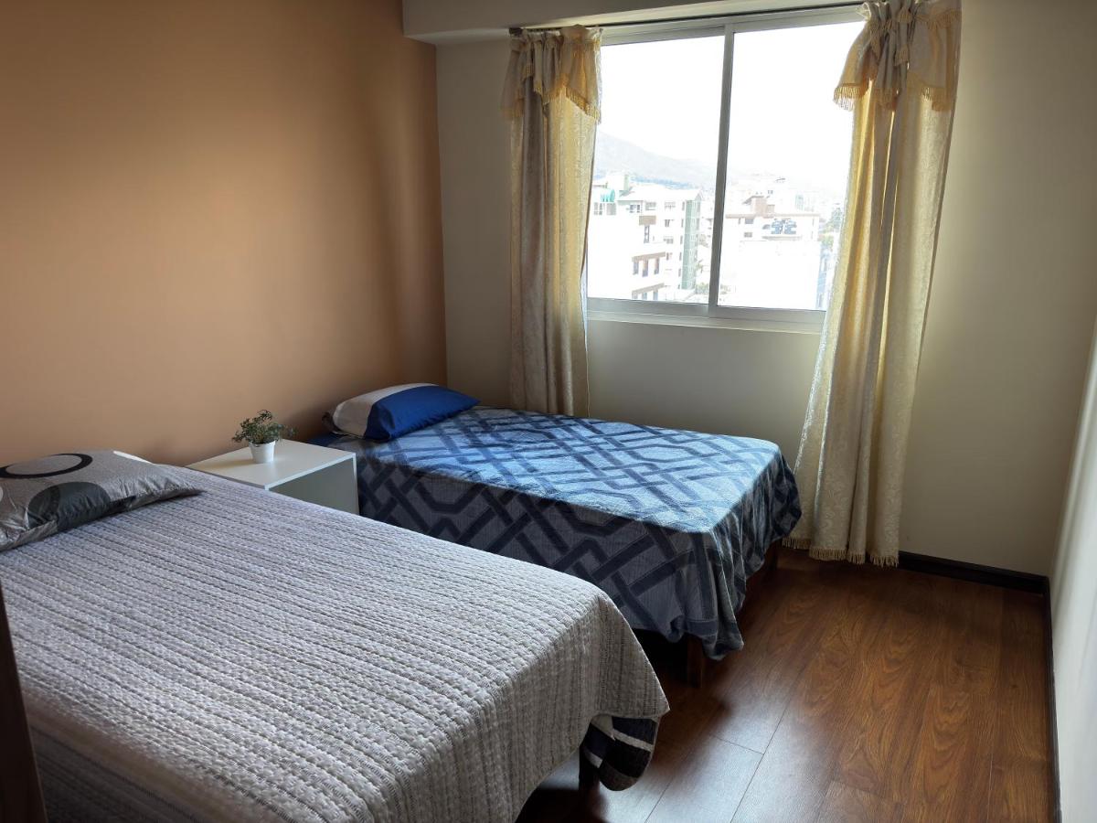 Hermoso Departamento zona Cala Cala a pasos del Parque Lincoln - Bed and Breakfast Cochabamba
