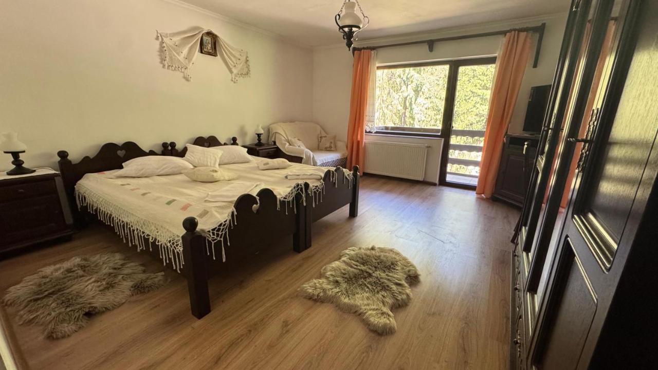 Standard Twin Room with Sofa