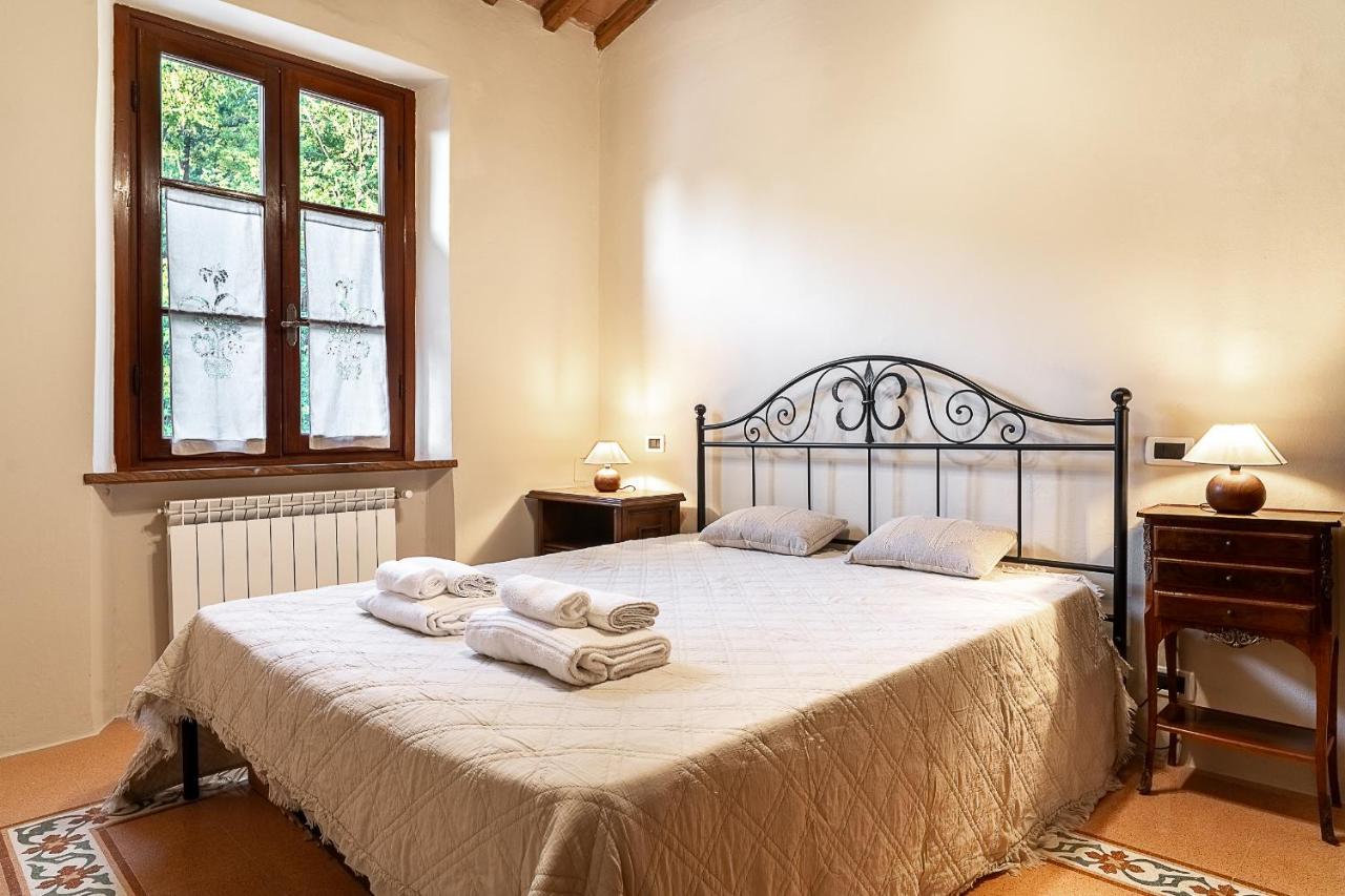 Double or Twin Room with Bathroom