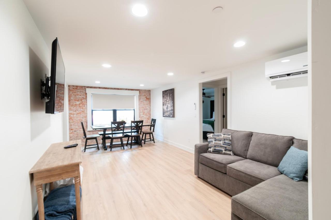 Familienzimmer mit Doppelbett