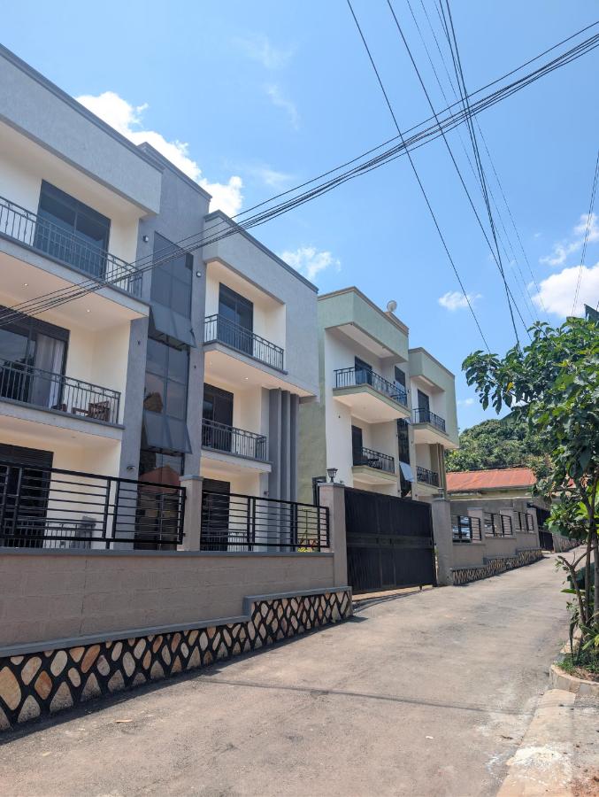 Hakuna Matata Apartment in Munyonyo - B&B Kampala