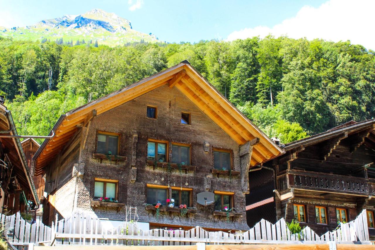 Mys Chalet - Authentique & rénové - Bed and Breakfast Jaun