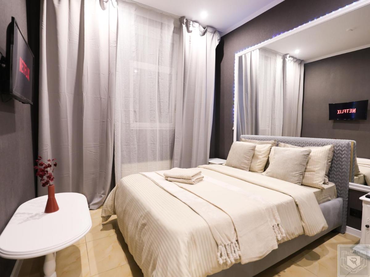 RentHouse Apart-Hotel Room #5 - B&B Chişinău