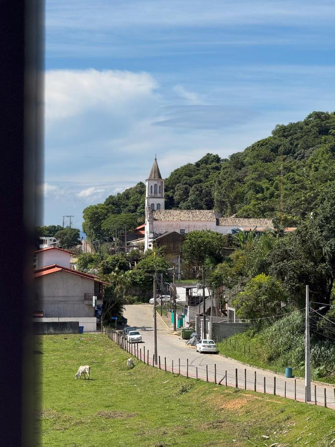 Loft Garopaba - vista mar 2 minutos da praia - Chambres d’hôtes Garopaba