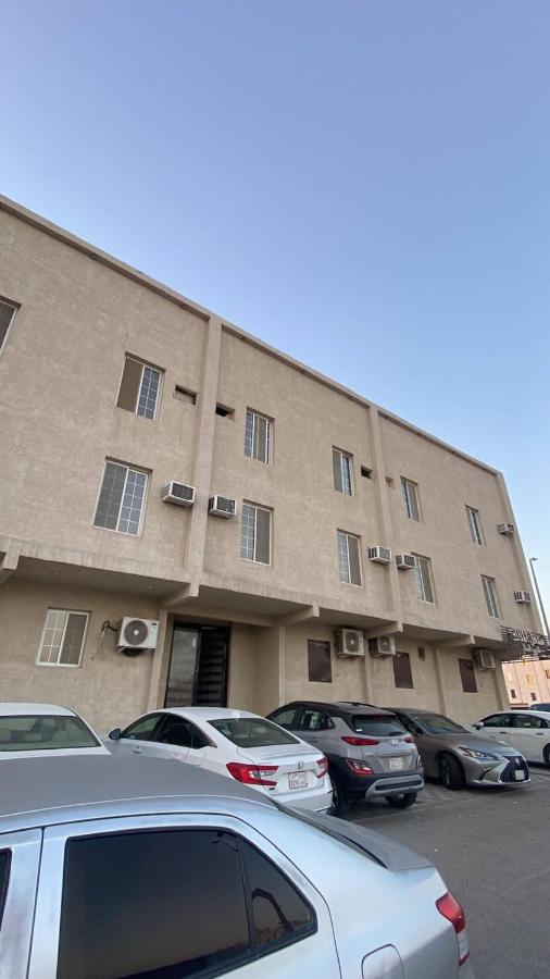 شقة أنيقة غرفة وصالة بأثاث فندقي - B&B Dammam