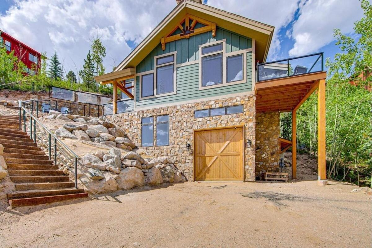 Stunning Views, Hot-Tub, Picture-Perfect Summer Escape - Bed and Breakfast Grand Lake