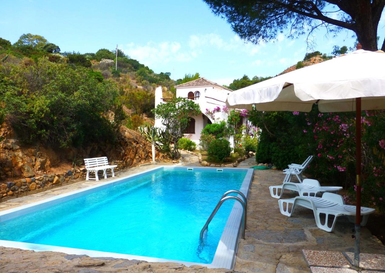 Villa Anna Maria - Bed and Breakfast Santa Margherita di Pula