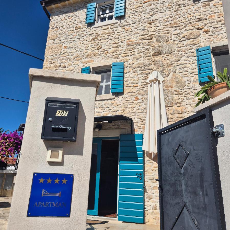 Akvamarin Stone House - Bed and Breakfast Medulin