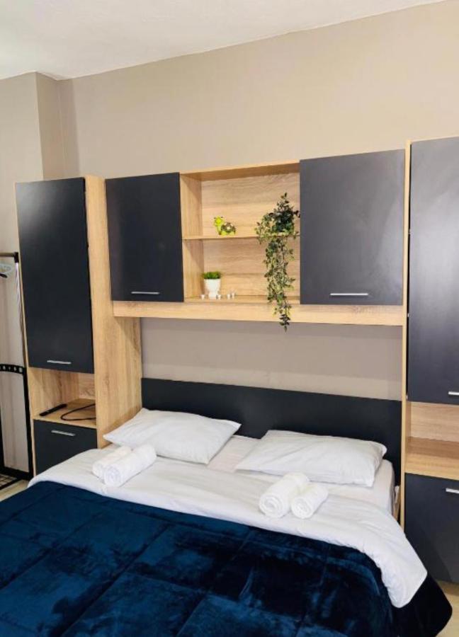 Downtown Studio 31 - Bed and Breakfast Sérres