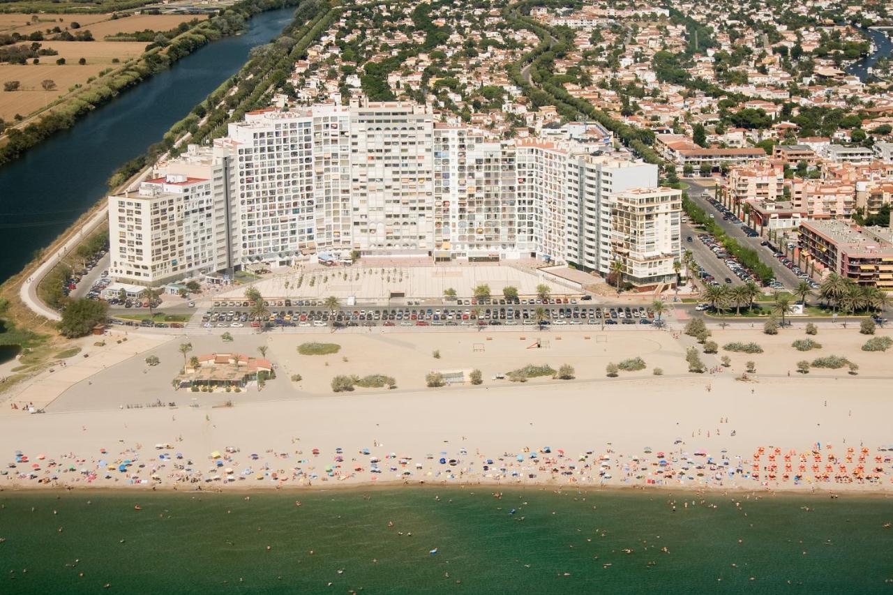 Empuriabrava apartment, sea view - B&B Empuriabrava